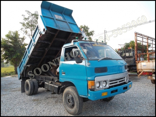 ขายด่วน รถบรรทุก 6 ล้อดั้ม ISUZU KT26 100 แรง ฝาดำ สภาพเดิมสวย พร้อมใช้งาน ราคาสุดคุ้ม