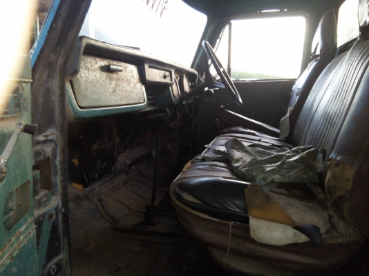 ขายรถ 6 ล้อดัมพ์ใหญ่หน้ายาว NISSAN เครื่อง ND6-021762 140 แรงม้า ราคา 300000