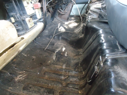 ขายด่วนรถ6ล้อดรั้มTOYOTAเครือง115แรงหัวสามใบปัตปี48