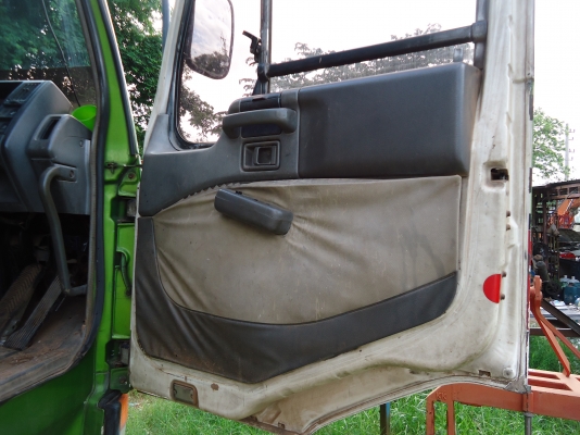 ขายรถสิบล้อหัวลากUDเครือง350แรงแม่ลูกยาว12.5เมตร3เพลา