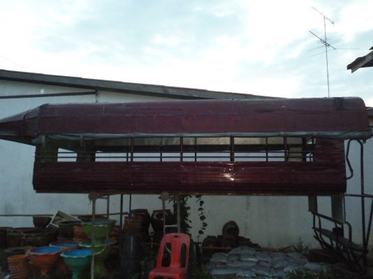 หลังคาโดยสาร พร้อม เบาะนั่ง