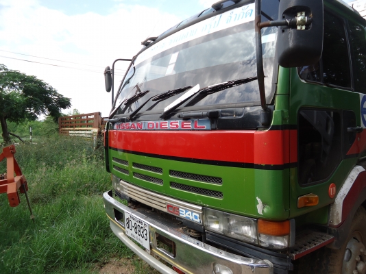 ขายด่วนรถสิบล้อหัวลากUDเครือง350แรงม้าปี49ยางดี10เส้น