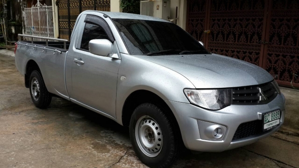 MITSUBISHI TRITON  กะบะตอนเดียว  ติด LPG วิ่งน้อย  40,000 โล