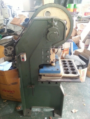 ขายปั๊มข้อเสือเหล็กเหนียวสภาพดีพร้อมเขียง superlene ติดต่อ 0898135855