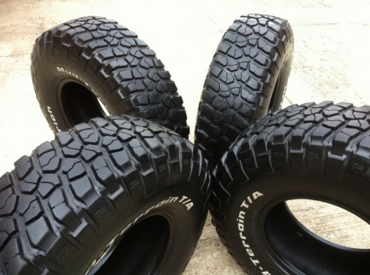 ขายยาง BF Goodrich Mud-terrain KM2 33 10.5 r15
