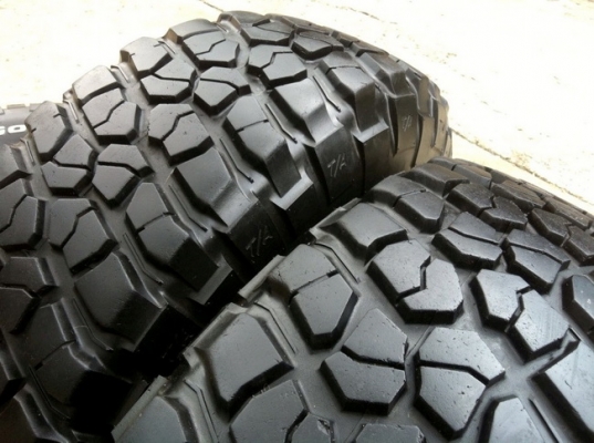 ขายยาง BF Goodrich Mud-terrain KM2 33 10.5 r15