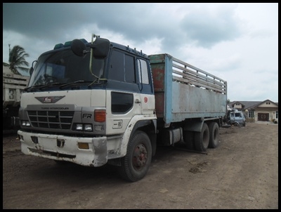 สิบล้อฮีโน่ 2M สภาพสวยๆ