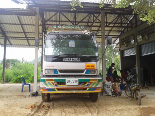 ต้องการขายรถ10ล้อดั้ม2เพลา isusu 270 แรงม้า uro1 ปี39 ราคา 1,450,000 เฉพาะตัวแม่ หลุดมัดจำ อยากขายมาก่อนได้ก่อนราคานี้ไม่มีอีกแล้ว