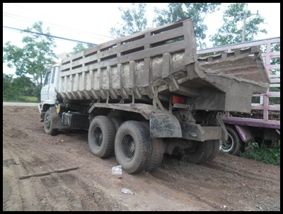 นิสสัน UD 430 กระบะท้องเรือ สภาพสวย