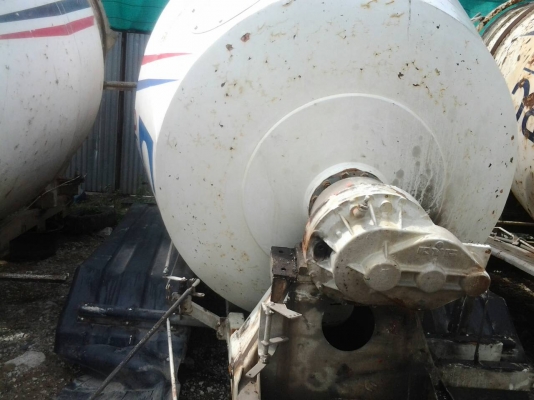 โม่ปูน 5คิว สวย มี4ลูก