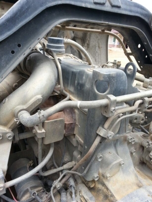 รถอีซูซุ 10 ล้อดั้ม 270 แรงม้า. ปี 47  ( ปลายปี. )  สนใจติดต่อ  081 - 6079515