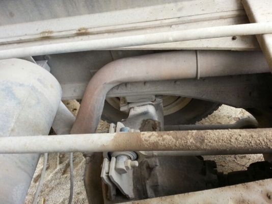 รถอีซูซุ 10 ล้อดั้ม 270 แรงม้า. ปี 47  ( ปลายปี. )  สนใจติดต่อ  081 - 6079515