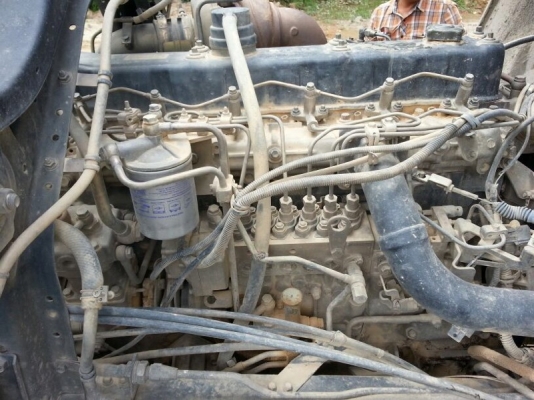 รถอีซูซุ 10 ล้อดั้ม 270 แรงม้า. ปี 47  ( ปลายปี. )  สนใจติดต่อ  081 - 6079515