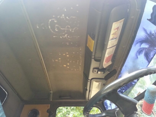 รถอีซูซุ 10 ล้อดั้ม 270 แรงม้า. ปี 47  ( ปลายปี. )  สนใจติดต่อ  081 - 6079515