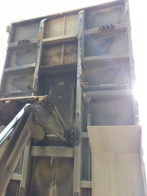 รถอีซูซุ 10 ล้อดั้ม 270 แรงม้า. ปี 47  ( ปลายปี. )  สนใจติดต่อ  081 - 6079515