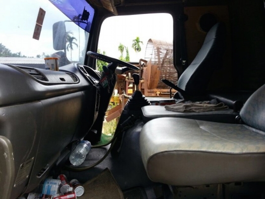 รถอีซูซุ 10 ล้อดั้ม 270 แรงม้า. ปี 47  ( ปลายปี. )  สนใจติดต่อ  081 - 6079515