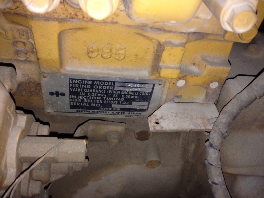 รถดั้มเปอร์ บรรทุกตีนตะขาบ komatsu MST-700