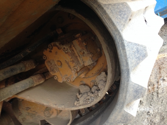 รถดั้มเปอร์ บรรทุกตีนตะขาบ komatsu MST-700