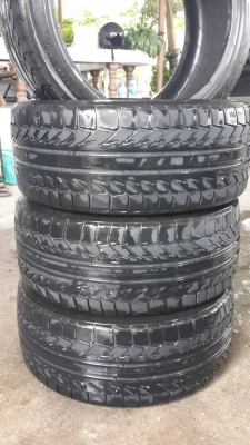 ขายยาง BF Goodrich 225/40/18R ยางปี 10 4 เส้น 4,500  บาท