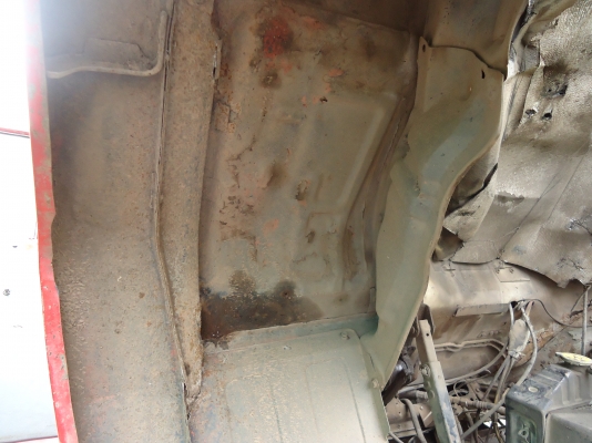 ขายด่วนรถสิบล้อร็อคกี้เล็กวางเครือง240แรงม้าโบอินเตอ