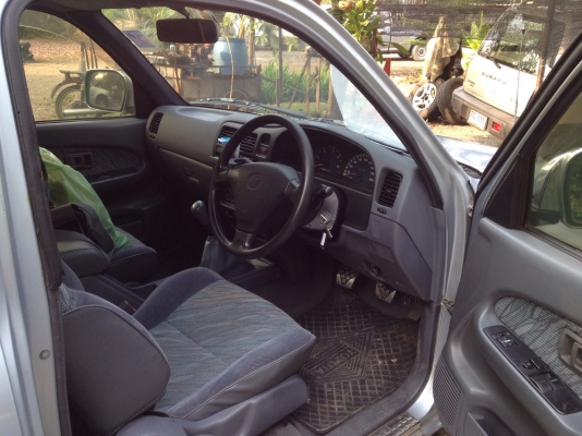 TOYOTA HILUX TIGER 3.0 SGL TOYOTA HILUX TIGER 3.0 SGL