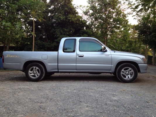 TOYOTA HILUX TIGER 3.0 SGL TOYOTA HILUX TIGER 3.0 SGL