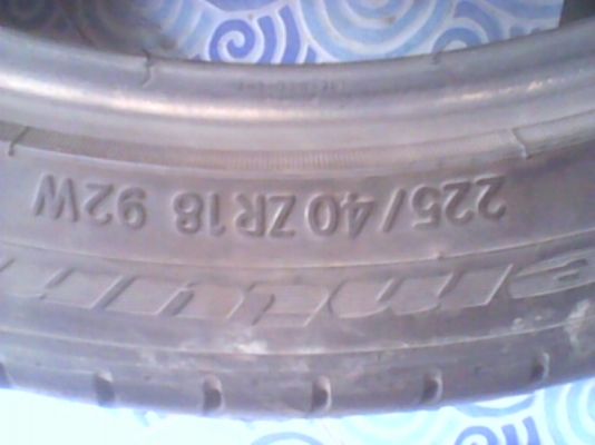 ขายยาง 225/40/18 ปี 12 คู่ 1000 บาท