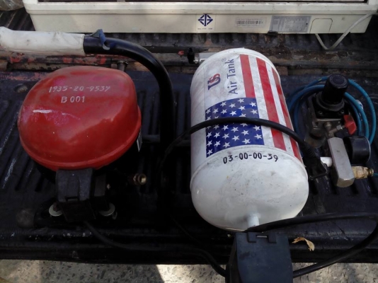 ขายปั๊มลม ขนาดเล็ก เเอร์บัค ราคา 3,900 บาท มือสอง