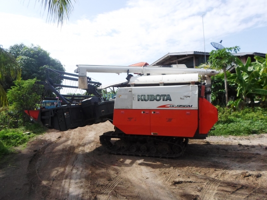 ขายรถเกี่ยวข้าวKUBOTA DC-95GM ราคาถูกแสนถูก ขายรถเกี่ยวข้าวKUBOTA DC-95GM ราคาถูกแสนถูก