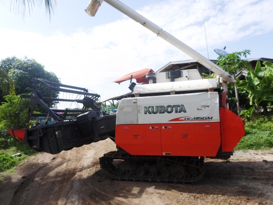 ขายรถเกี่ยวข้าวKUBOTA DC-95GM ราคาถูกแสนถูก ขายรถเกี่ยวข้าวKUBOTA DC-95GM ราคาถูกแสนถูก