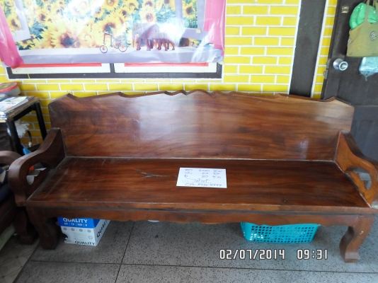 ขายโต๊ะไม้ 2 ตัว ไม้แท้ เก่าเก็บ ตัวละ 6000 บาท