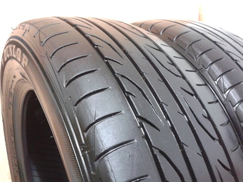 ยาง,215-60-16 DUNLOP LM704 สภาพสวยปี13แก่ๆหนึ่งคู่ 1,900