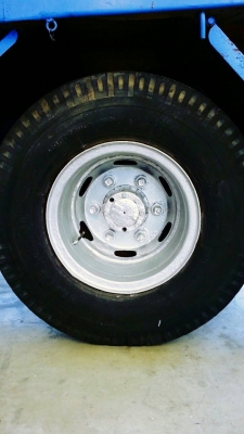 ขายรถเครน รถห้างแท้ ในไทย อีซูซุ NPRเครื่อง 4 HF 120 แรง พร้อมใช้งาน เครน 3 ตัน 2 ชัก 3 ปรอก รับนายหน้าพาลูกค้ามาซื้อมีค่าแนะนำให้ 5000-20,000 และพ่อค้าที่จะซื้อไปตัด โทรมาคุยราคาได้นะคะ