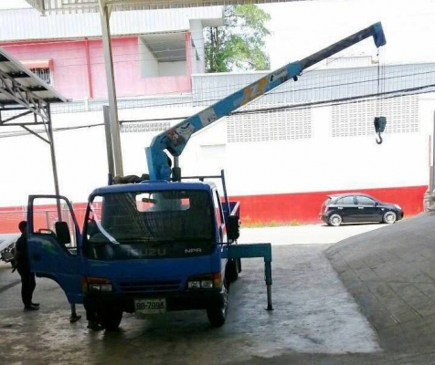 ขายรถเครน รถห้างแท้ ในไทย อีซูซุ NPRเครื่อง 4 HF 120 แรง พร้อมใช้งาน เครน 3 ตัน 2 ชัก 3 ปรอก รับนายหน้าพาลูกค้ามาซื้อมีค่าแนะนำให้ 5000-20,000 และพ่อค้าที่จะซื้อไปตัด โทรมาคุยราคาได้นะคะ