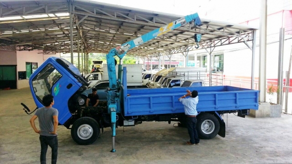 ขายรถเครน รถห้างแท้ ในไทย อีซูซุ NPRเครื่อง 4 HF 120 แรง พร้อมใช้งาน เครน 3 ตัน 2 ชัก 3 ปรอก รับนายหน้าพาลูกค้ามาซื้อมีค่าแนะนำให้ 5000-20,000 และพ่อค้าที่จะซื้อไปตัด โทรมาคุยราคาได้นะคะ