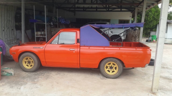 ขาย datsun 620 ช้างเหยียบ 4ขอ (เกียร์คอ) ขาย datsun 620 ช้างเหยียบ 4ขอ (เกียร์คอ)