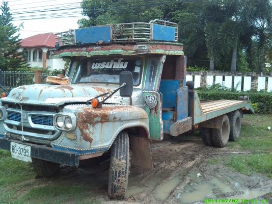 ขาย 10 ล้อเทเลอร์แบคโครหางลาก 200 ช่วงล่างหลง