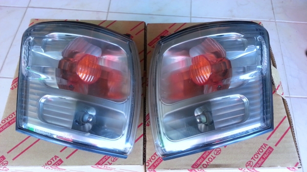 ไฟมุมแก้มบังโคลน TIGER D4D ของแท้