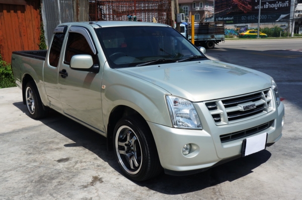 ISUZU D-MAX CAB ปี 2009 ขายรถสวย เครื่องเดิมๆวิ่งดีมาก ช่วงล่างแน่น ล้อ MAX แต่ง พวงมาลัยพาวเวอร์ ภายในสภาพสวย สีสวย รถพร้อมใช้งาน การันตีรถสวย จัดไฟแนนได้