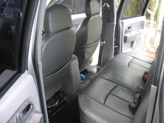 ไฮแลนเดอร์ 4 ประตู 04 สภาพดีพร้อมใช้มากๆ ไฮแลนเดอร์ 4 ประตู 04 สภาพดีพร้อมใช้มากๆ