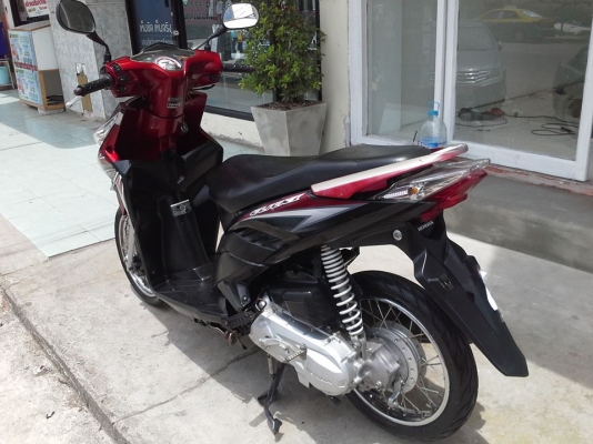 รถประหยัดน้ำมัน ขับดีมากๆ Honda Click – i ปี 2554 สีดำแดง รถประหยัดน้ำมัน ขับดีมากๆ Honda Click – i ปี 2554 สีดำแดง