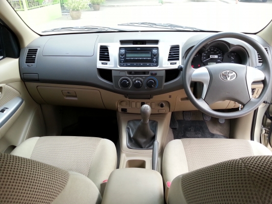 Toyota vigo champ 2.5 E cab Toyota vigo champ 2.5 E cab