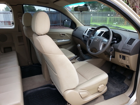 Toyota vigo champ 2.5 E cab Toyota vigo champ 2.5 E cab