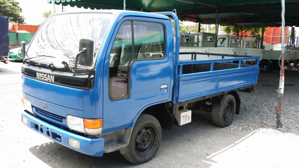 ืนิสสัน ดีเซล สวยมาก ซ่อมทุกอย่างเสร็จหมด ซื้อไปใช้งานได้เลย ค้มมาก ทะเบียนไม่ติดเวลา