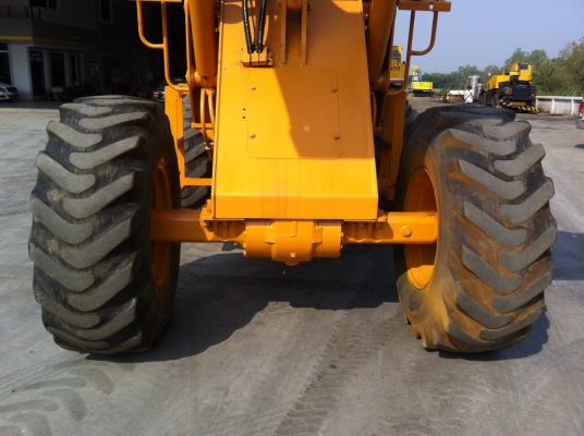รถตักล้อยาง Komatsu 515-2 จากญี่ปุ่น ขนาดบุ้งกี๋ 1.3Q