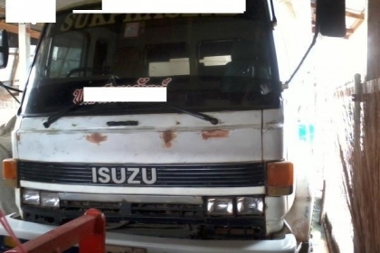 ขาย FVM 175 สองเพลาดั้มพ์ วางเครื่อง 6BG1 ฝาส้ม 185 แรง มีสโลว์ โทร 088-4501277