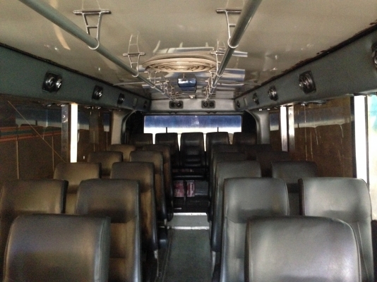 ขายรถ มินิบัส ราคาสองแสนกว่าบาทคับ