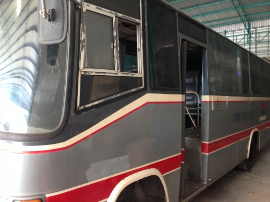 ขายรถ มินิบัส ราคาสองแสนกว่าบาทคับ