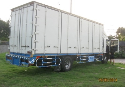 ขาย Mega 500 ปี 53 ตู้สิบบาน 7.6 m วิ่งน้อย รถสวยพร้อมใช้ โทร 088-4501277