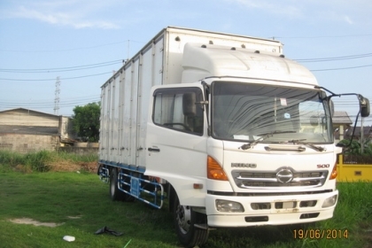 ขาย Mega 500 ปี 53 ตู้สิบบาน 7.6 m วิ่งน้อย รถสวยพร้อมใช้ โทร 088-4501277